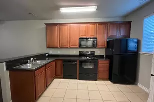 910 Glenn Crossett St, Arlington, TX 76010 - Photo 4