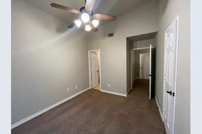 910 Glenn Crossett Street, Arlington, TX 76010 - Photo 6