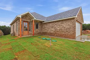 1413 Ridgeview Cir, Granbury, TX 76048 - Photo 1