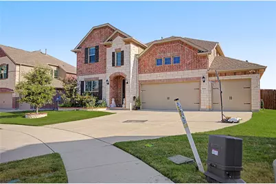 10011 Sovereign Drive, Frisco, TX 75035 - Photo 2