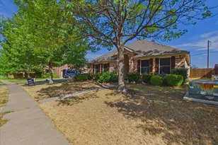 613 Quail Hollow Dr, Midlothian, TX 76065 - Photo 6