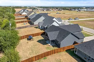 2040 Salina Cir, Granbury, TX 76048 - Photo 36