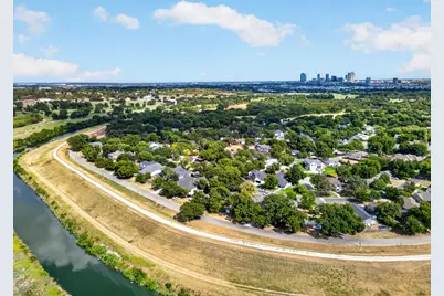 3837 Englewood Lane, Fort Worth, TX 76107 - Photo 2