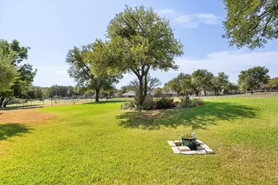 8712 Bellechase Road, Granbury, TX 76049 - Photo 4