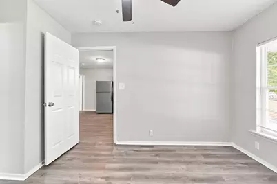 904 Bales Street, Cleburne, TX 76033 - Photo 20