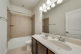 601 Elm Creek Dr, Lewisville, TX 75056 - Photo 4