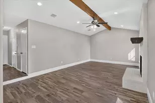 208 Asbury Dr, Saginaw, TX 76179 - Photo 10
