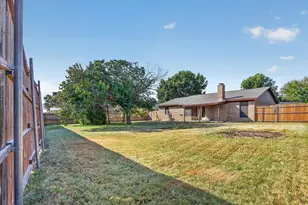 208 Asbury Dr, Saginaw, TX 76179 - Photo 34