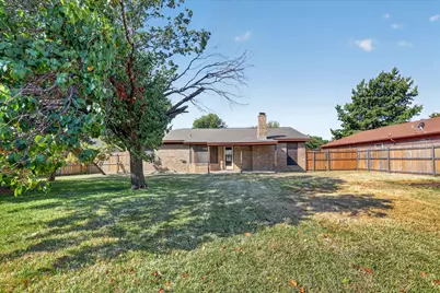 208 Asbury Drive, Saginaw, TX 76179 - Photo 36