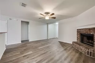 2613 Castle Pines Dr, Burleson, TX 76028 - Photo 6