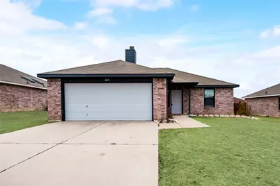 2613 Castle Pines Drive, Burleson, TX 76028 - Photo 2