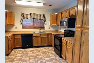 1225 Eaton Lane, Grapevine, TX 76051 - Photo 8