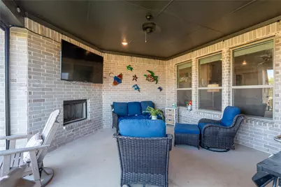 1215 Sanger, Springtown, TX 76082 - Photo 2