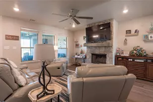 1215 Sanger, Springtown, TX 76082 - Photo 14
