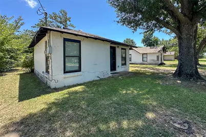909 Alice Street, Trinidad, TX 75163 - Photo 1