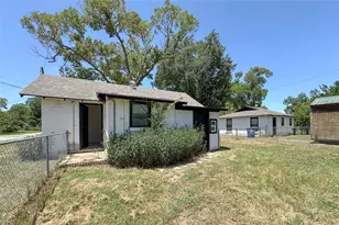 909 Alice St, Trinidad, TX 75163 - Photo 12