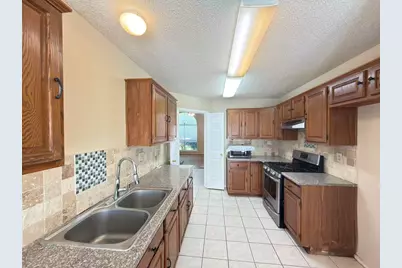 2918 Lake Valley Drive, Garland, TX 75040 - Photo 10
