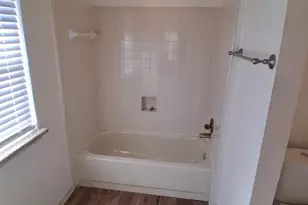 404 Benjamin Ln, Arlington, TX 76002 - Photo 14