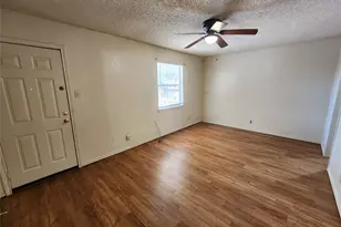 6702 S Creek Dr, Fort Worth, TX 76133 - Photo 10