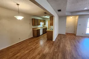6702 S Creek Dr, Fort Worth, TX 76133 - Photo 4