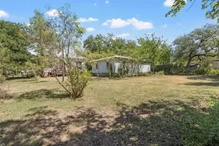506 E Main St, Hamilton, TX 76531 - Photo 24