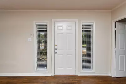 8823 San Benito Way, Dallas, TX 75218 - Photo 14