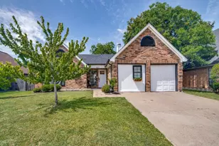 8421 Liberty Ln, Rowlett, TX 75089 - Photo 1