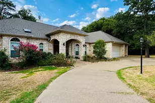 27135 Whispering Meadow Dr, Whitney, TX 76692 - Photo 2