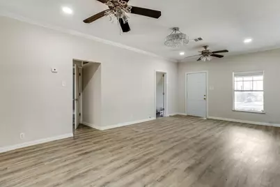 930 S Vernon Avenue, Dallas, TX 75208 - Photo 4