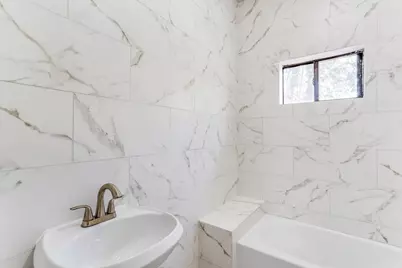 930 S Vernon Avenue, Dallas, TX 75208 - Photo 8