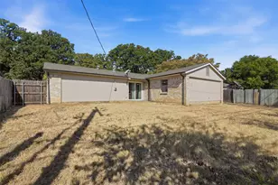 3703 French Wood Dr, Arlington, TX 76016 - Photo 14