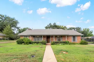 925 Bradley Dr, Athens, TX 75751 - Photo 36