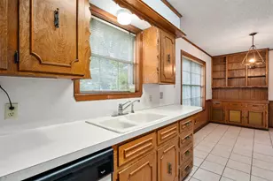 925 Bradley Dr, Athens, TX 75751 - Photo 14
