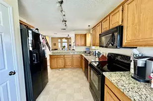 421 Leisure Ln, Coppell, TX 75019 - Photo 6