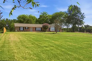 1329 Co Rd 3357, Saltillo, TX 75478 - Photo 28