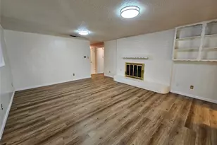 1109 W Redbud Dr, Hurst, TX 76053 - Photo 10