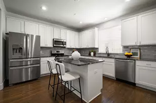 1320 Palm Springs Ln, Dallas, TX 75204 - Photo 10