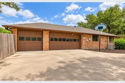 1405 Hattiesburg Lane, Garland, TX 75044 - Photo 10