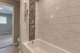 1405 Hattiesburg Ln, Garland, TX 75044 - Photo 16