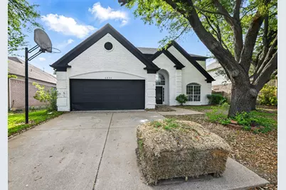 6833 Lyndale Drive, Watauga, TX 76148 - Photo 2