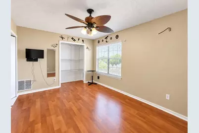 202 Browning Lane, Grand Prairie, TX 75052 - Photo 14