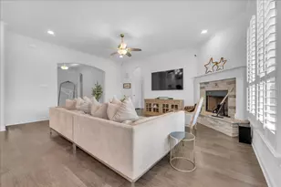 846 Deleon Dr, Midlothian, TX 76065 - Photo 8