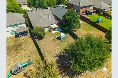10437 Bradshaw Drive, Fort Worth, TX 76108 - Photo 6