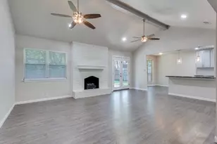 2946 Canyon Dr, Grapevine, TX 76051 - Photo 2