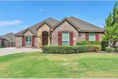 203 Cambridge Street, Waxahachie, TX 75165 - Photo 1