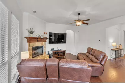 203 Cambridge Street, Waxahachie, TX 75165 - Photo 14