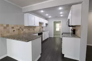 7540 Monterrey Dr, Fort Worth, TX 76112 - Photo 8