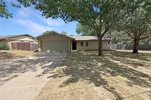 604 Todd Ct, Burleson, TX 76028 - Photo 1