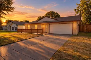 1522 Bosque Dr, Garland, TX 75040 - Photo 2