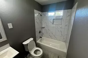 4040 Runnels St, Fort Worth, TX 76106 - Photo 8
